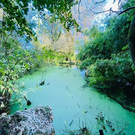 La Fontaine Bouillante Casa de Férias
